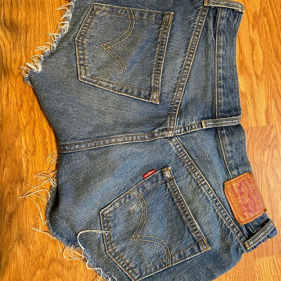 Levi’s 501 denim short shorts - Picture 3 of 5